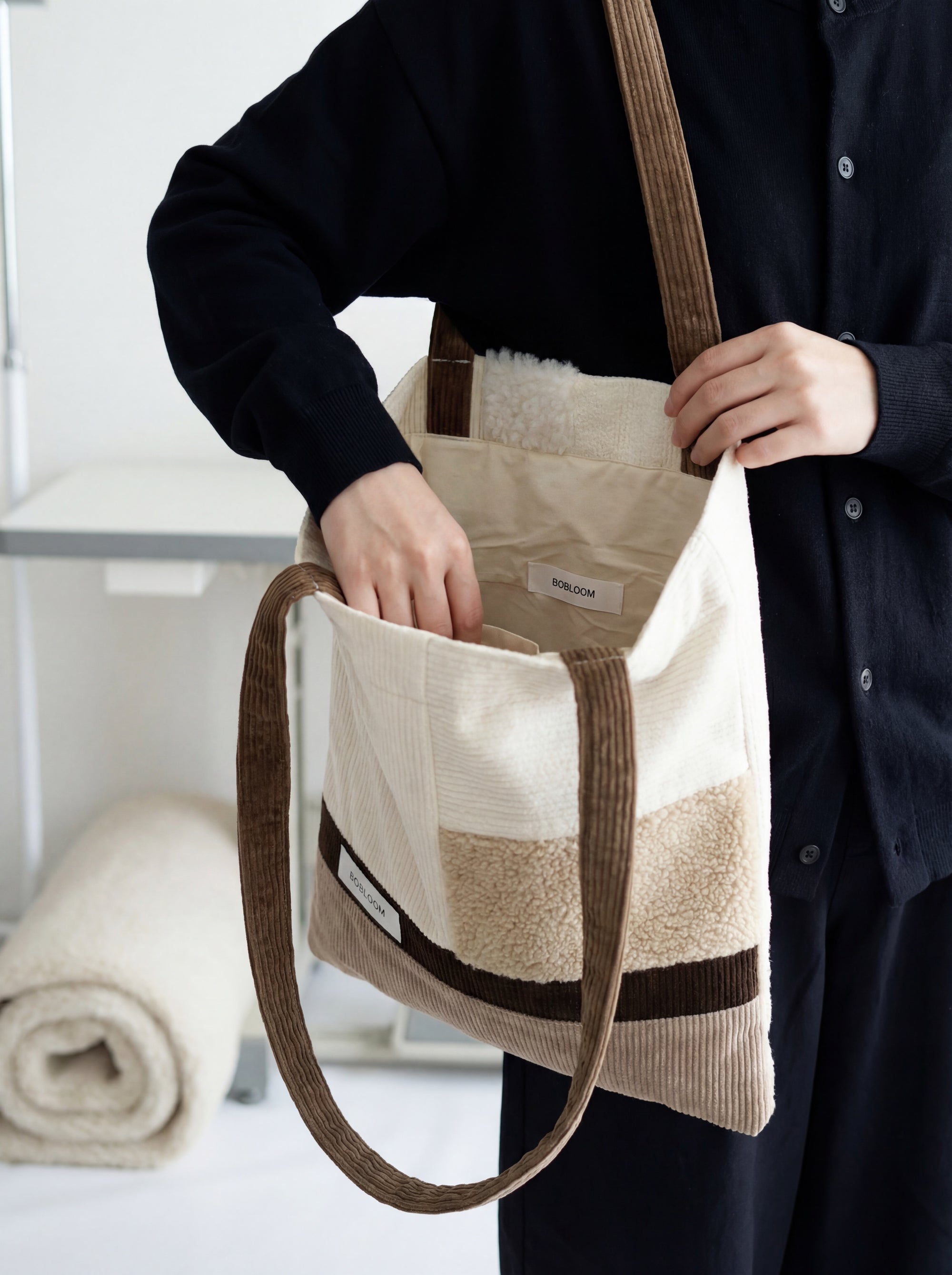 【異素材×両面デザイン】パッチワークトート＊ニュアンスベージュ