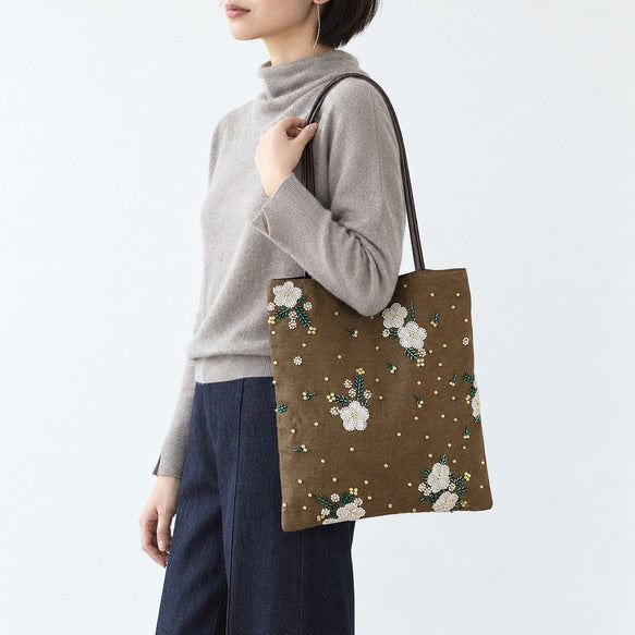 土に星｜ビーズ刺繍トート 1